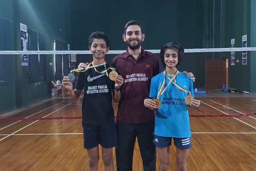 surat’s-siona-and-tanish-win-under-13-badminton-title-under-the-guidance-of-badminton-coach-maneet-pahuja-–-ahmedabad-mirror