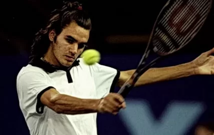 roger-federer-remembers wooden-racquet-and-white-balls