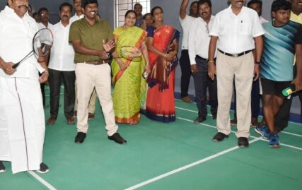 minister-inaugurates-badminton-court