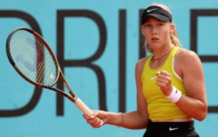 madrid-open:-mirra-andreeva-through-to-last-16-on-16th-birthday