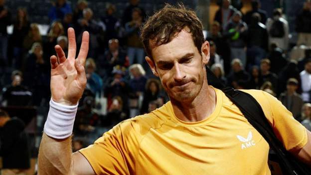 italian-open:-andy-murray-loses-to-fabio-fognini-in-rome