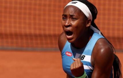 french-open-2023:-coco-gauff,-iga-swiatek,-ons-jabeur-&-elena-rybakina-through-at-roland-garros