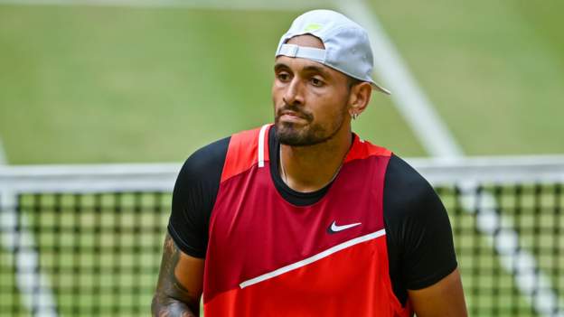 nick-kyrgios-withdraws-from-halle-open-with-knee-injury