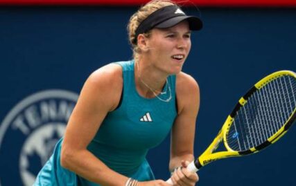 canadian-open:-caroline-wozniacki-wins-comfortably-on-return-to-tennis