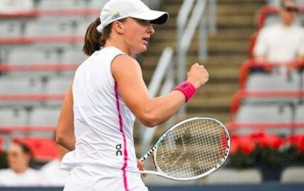 canadian-open-2023:-iga-swiatek-wins-to-set-up-jessica-pegula-semi-final