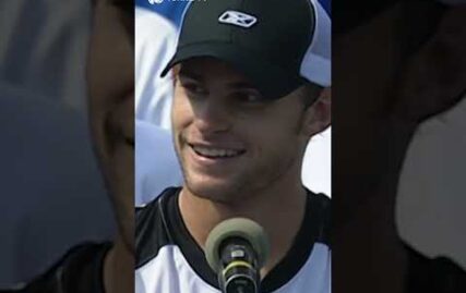 federer-&-roddick-hilarious-trophy-ceremony-