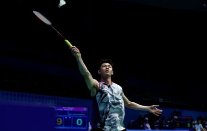 zii-jia-stuns-world-champ-kunlavut-to-advance-to-hangzhou-quarter-finals