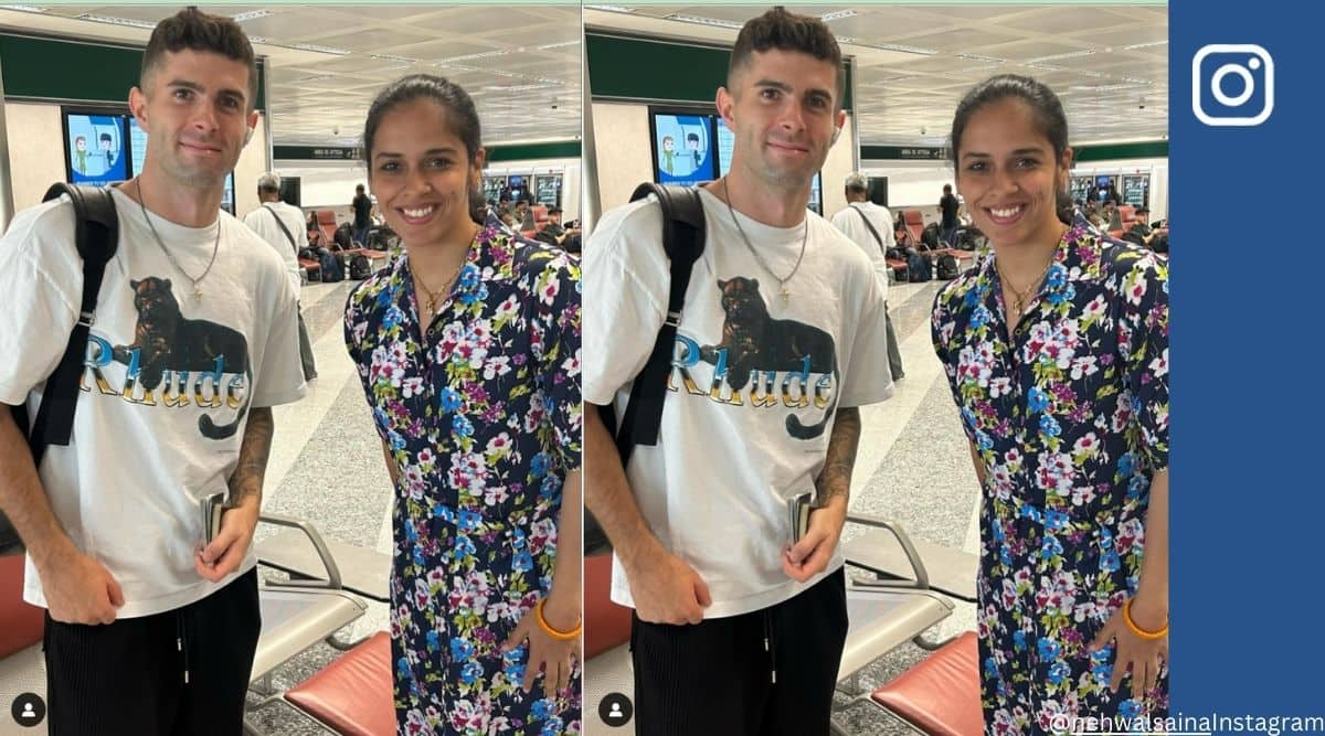 badminton-star-saina-nehwal-bumps-into-famous-footballer,-shares-photo-on-instagram