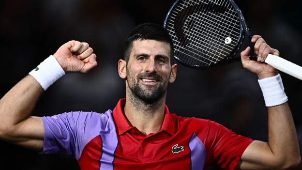 paris-masters:-novak-djokovic-wins,-daniil-medvedev-reacts-to-boos-after-loss