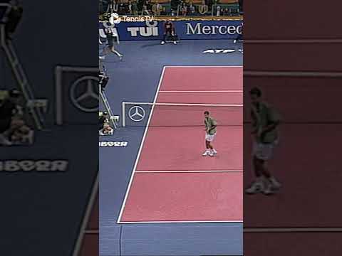 boris-becker-hits-banana-shot-vs-pete-sampras-