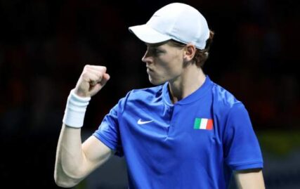 davis-cup-finals-2023:-jannik-sinner-stars-as-italy-set-up-serbia-semi-final