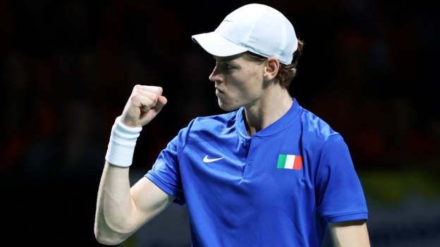 davis-cup-finals-2023:-jannik-sinner-stars-as-italy-set-up-serbia-semi-final