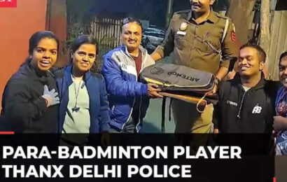 delhi-police-helps-para-badminton-player-to-recover-his-lost-bag,-watch!