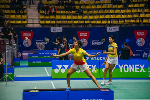 badminton:-ashwini-tanisha-pair,-unnati-cruise-to-odisha-masters-quarterfinals