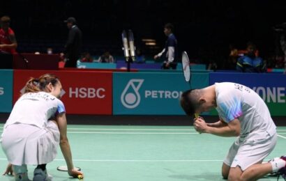 singaporeans-terry-hee-and-jessica-tan’s-fairy-tale-run-ends-in-malaysia-open-badminton-semi-finals