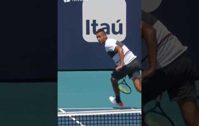 nick-kyrgios-goes-exhibition-mode-with-epic-tweener-