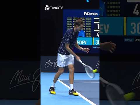 Medvedev Hits An Underarm Serve Against Zverev 👻 – SPORTS MATCH