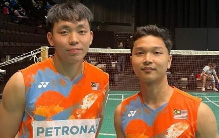 badminton:-arif-roy-king-fly-high-in-spain