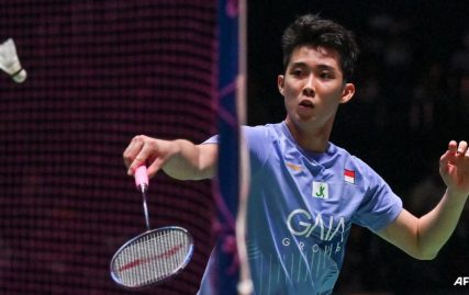 badminton:-singapore’s-loh-kean-yew-wins-spain-masters,-first-title-since-2021-world-championships