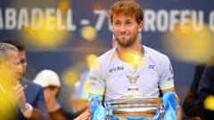 ruud-beats-tsitsipas-to-win-barcelona-open