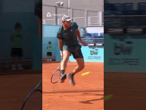 insane-tweener-on-set-point-