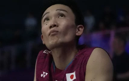 former-badminton-ace-momota-bows-out-of-international-competition