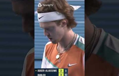 insane-rublev-reactions-