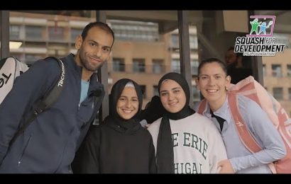 squash-stars-mohamed-elshorbagy-&-joelle-king-surprise-two-inspirational-refugee-girls