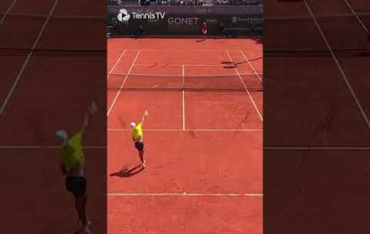 djokovic-steals-this-point-in-geneva!