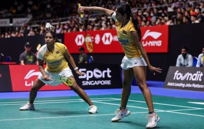 india-beats-south-korea,-enters-the-semi-final-of-singapore-badminton-open