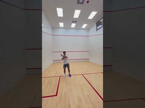 sanjay-jeeva-knows-how-to-𝙝𝙖𝙣𝙙𝙡𝙚-a-squash-racket-#trickshot