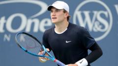 draper-fights-back-to-beat-tsitsipas-in-cincinnati