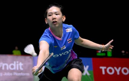 thailand’s-pornpawee-bows-out-in-hong-kong-badminton-semi-finals