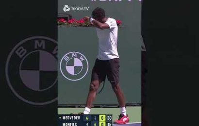 when-monfils-went-crazy-vs-medvedev-