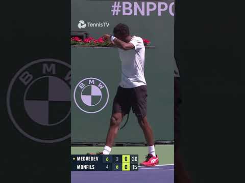 when-monfils-went-crazy-vs-medvedev-