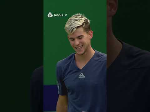 thiem-hits-two-handed-backhand-