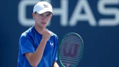 teenager-robertson-dreams-of-being-‘better-than-murray’