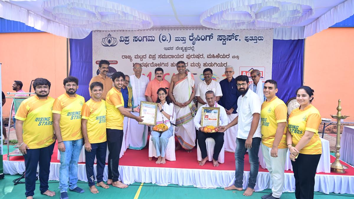 110-teams-from-across-karnataka-participate-in-state-level-badminton-tournament-for-vipras