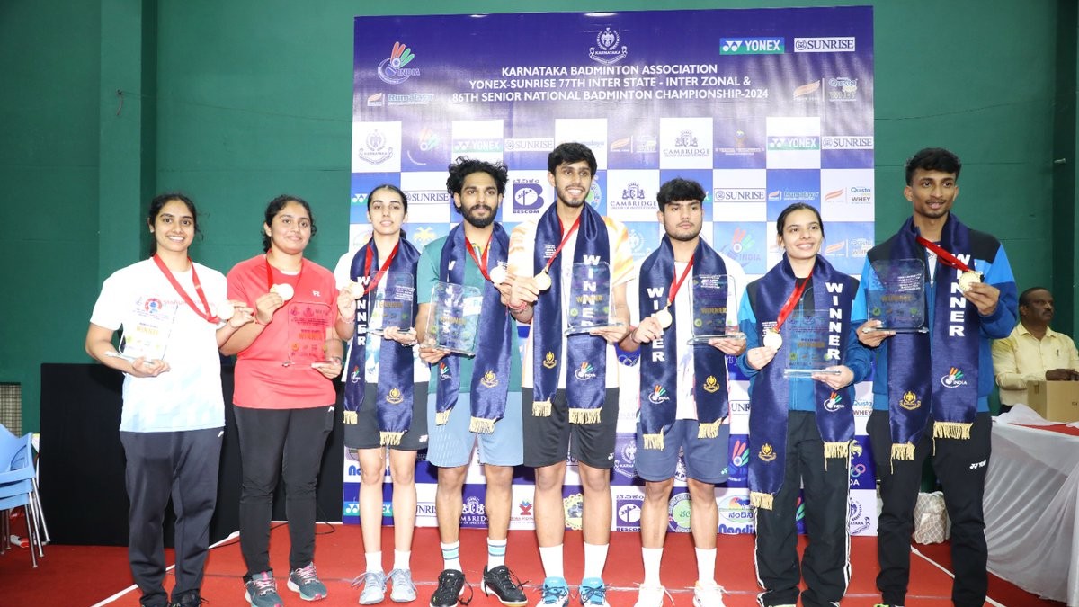 badminton-nationals:-m-raghu-clinches-men’s-title-as-devika-sihag-shines-in-women’s-category