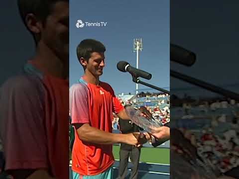 when-djokovic-tried-to-steal-murray’s-trophy-