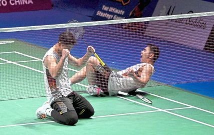 hotshots-sze-fei-izzuddin-win-indian-open-title-in-style