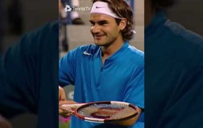 federer-&-agassi-compare-haircuts-