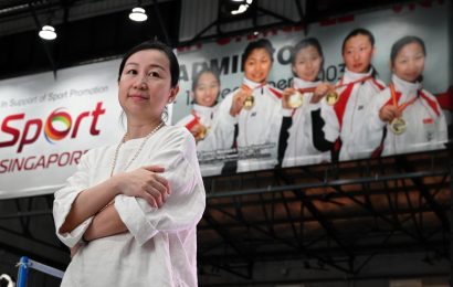 singapore-badminton-history-maker-li-li-hopes-daughter-can-follow-in-her-footsteps