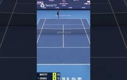 entertaining-zverev-moutet-first-set-