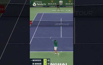 medvedev-puts-exclamation-mark-on-exhausting-rally-#daniilmedvedev-#atptour-#rolexshanghaimasters