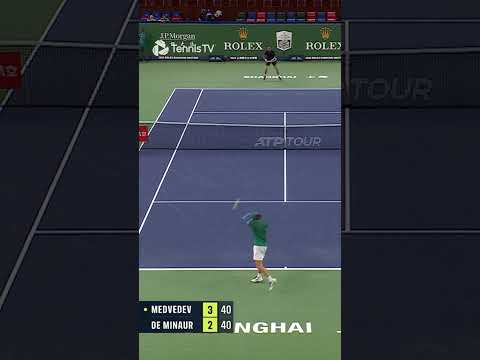 medvedev-puts-exclamation-mark-on-exhausting-rally-#daniilmedvedev-#atptour-#rolexshanghaimasters