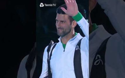 most-chaotic-walk-on-ever-